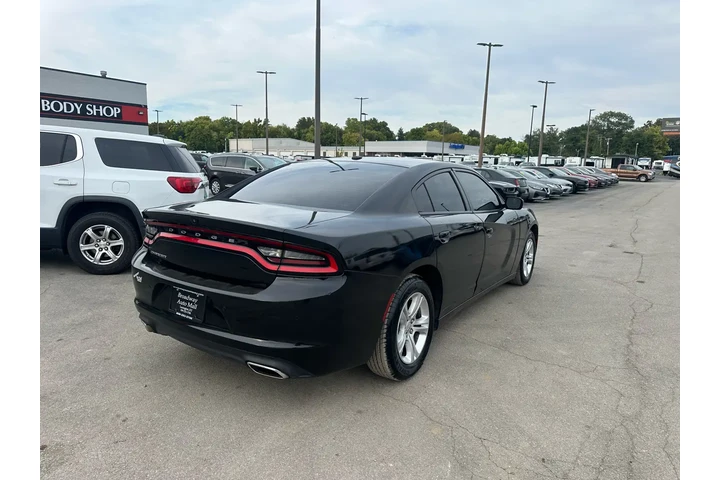 $12980 : 2020 Charger SXT RWD image 2
