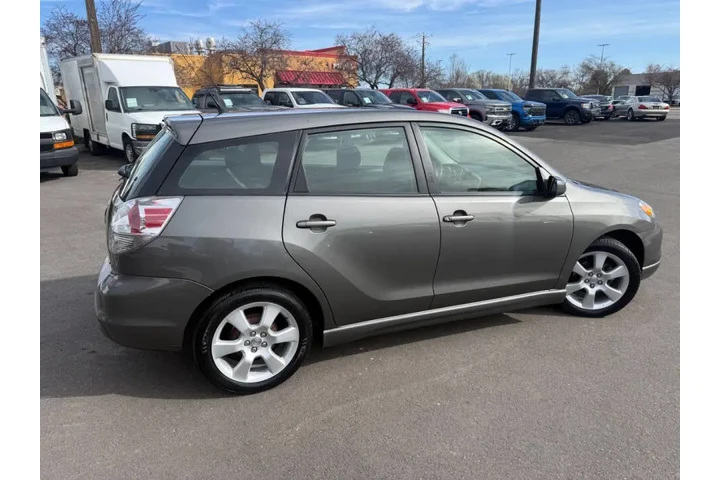 $9999 : 2007 Matrix XR image 3