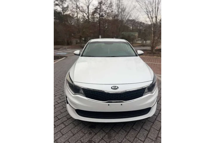 $6500 : 2018 Optima LX image 2