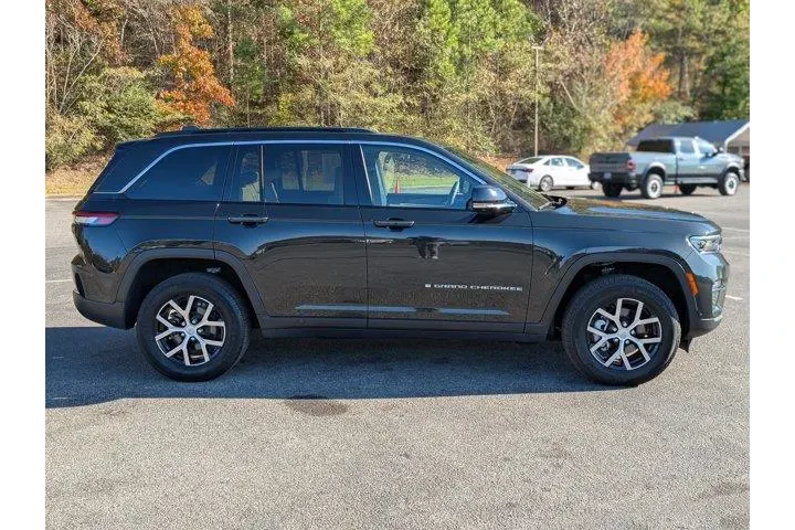 $33994 : Jeep Grand Cherokee 2024 4x2 image 10