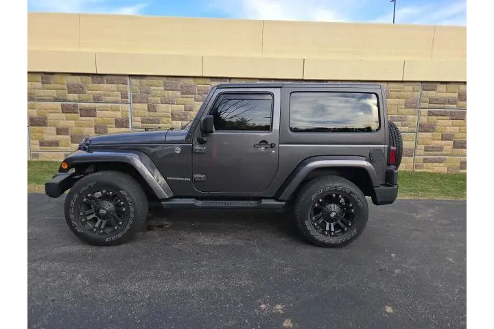 $15600 : Jeep Wrangler 2014 4x4 Sahar image 8