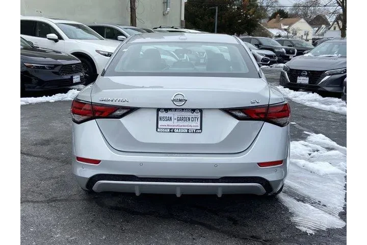 $14979 : Nissan Sentra 2023 SV 4dr Se image 5