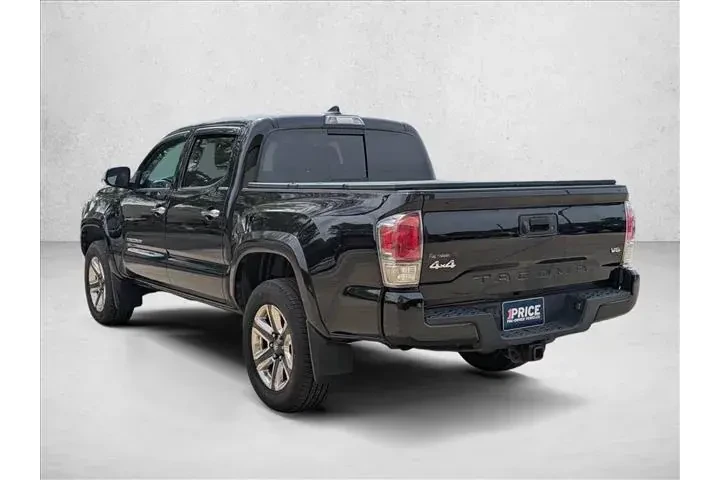 $29522 : Toyota Tacoma 2017 4x4 Limit image 7