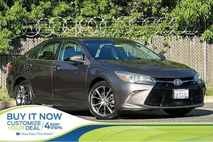 $14598 : Toyota Camry 2015 SE 4dr Sed image 1