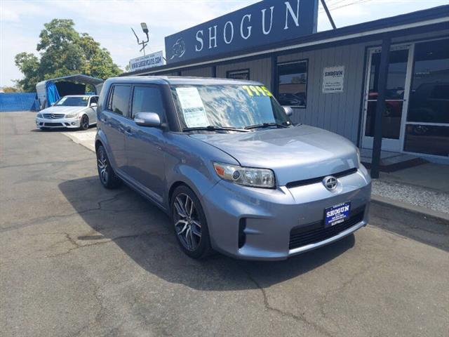 $7895 : 2011 xB image 1