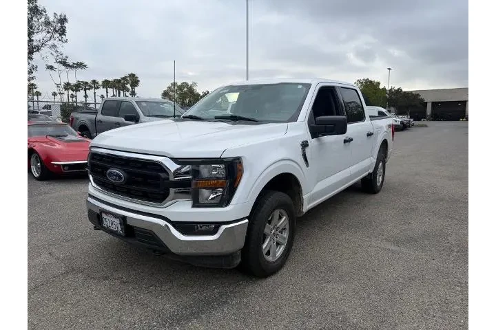 $38800 : Ford F-150 2023 4x4 XLT 4dr image 1