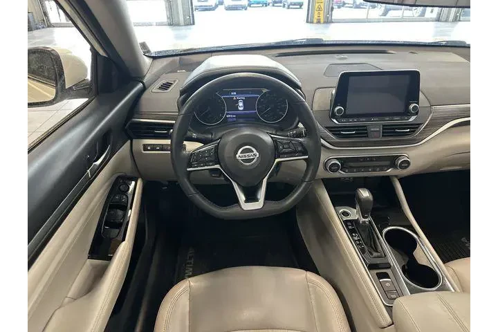 $20500 : Nissan Altima 2021 2.5 SL 4d image 2
