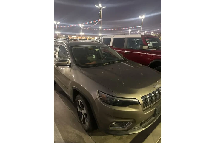 $15628 : Jeep Cherokee 2019 4x4 Limit image 9