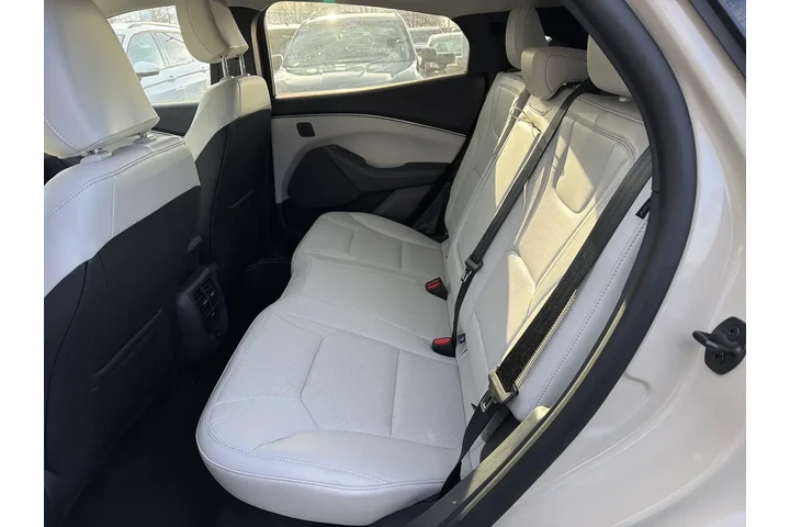 $38995 : Ford Mustang Mach-E 2025 AWD image 7