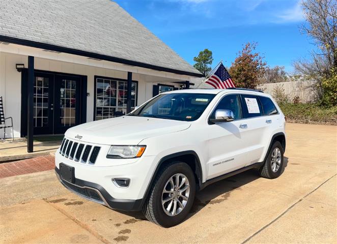 $15995 : 2015 Grand Cherokee image 1