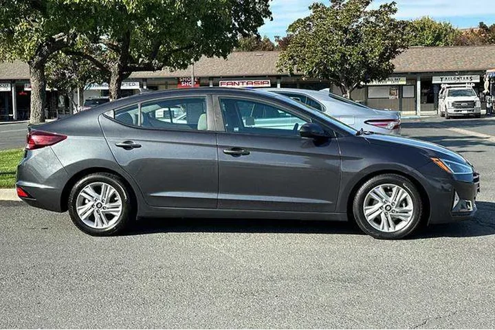 $11857 : Hyundai ELANTRA 2020 SEL 4dr image 7