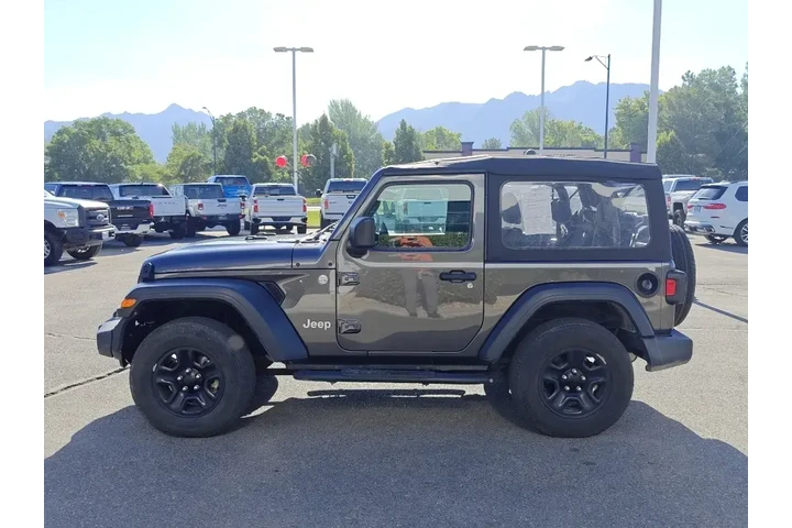 $24080 : Jeep Wrangler 2020 4x4 Willy image 4