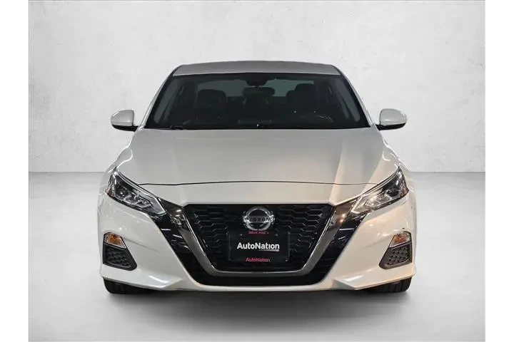 $17995 : Nissan Altima 2021 2.5 SR 4d image 2