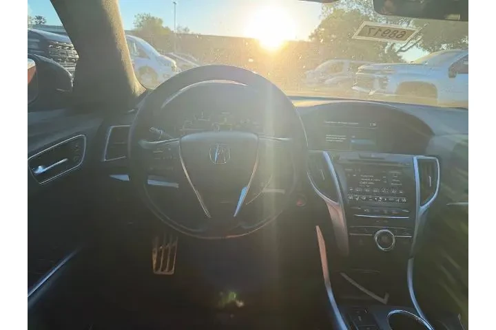 $17200 : Acura TLX 2018 V6 4dr Sedan image 5