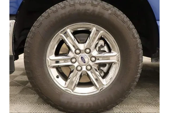 $39534 : Ford F-150 2025 4x4 XLT 4dr image 10