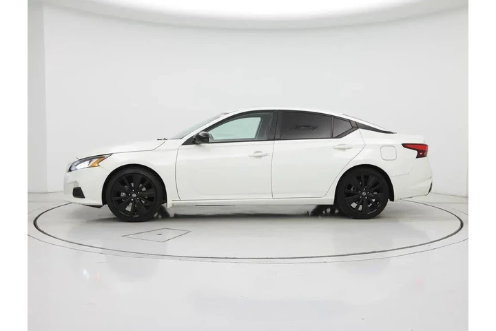 $21998 : Nissan Altima 2022 2.0 SR 4d image 3