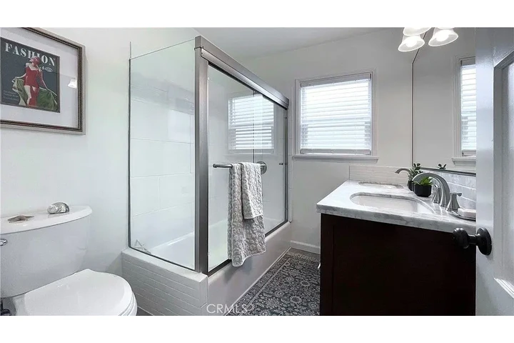 $1000 : Delightful two bedroom, 1 bath image 8