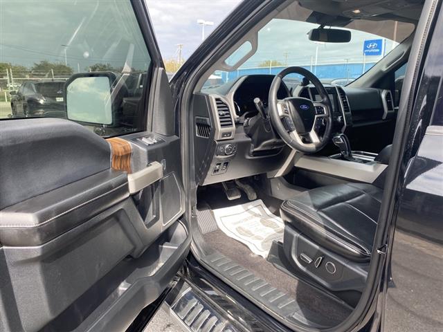 $33899 : Pre-Owned 2018 F-150 Lariat image 8
