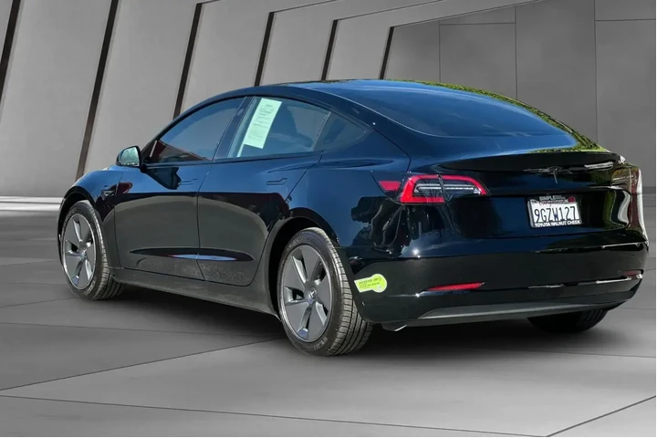 $24300 : Tesla Model 3 2023 4dr Sedan image 10