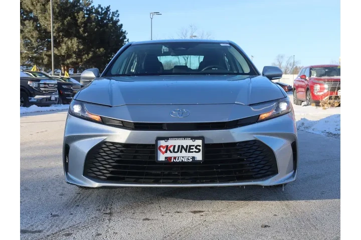 $24377 : Toyota Camry 2025 SE 4dr Sed image 3