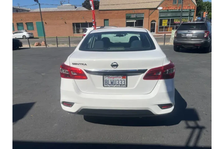 $9995 : 2019 Sentra S image 7