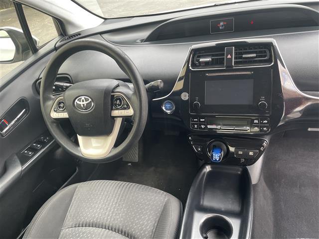 $12785 : 2017 Toyota Prius $12,785 image 7