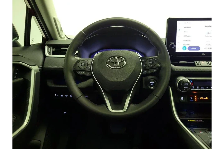 $37998 : Toyota RAV4 Hybrid 2024 AWD image 10