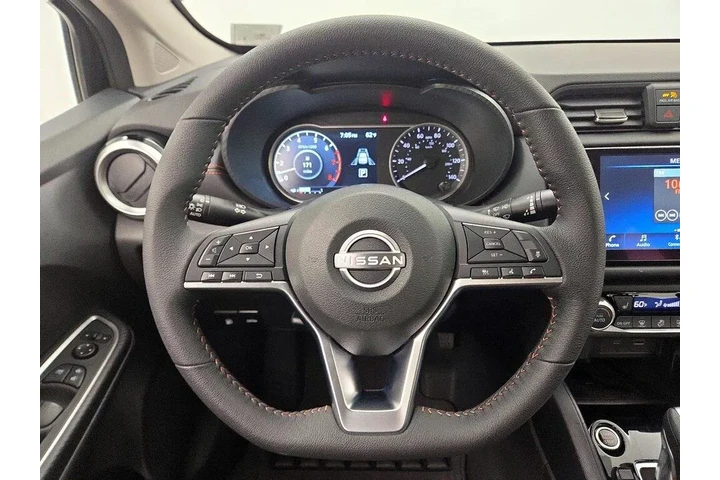 $20998 : Nissan Versa 2025 SR 4dr Sed image 10