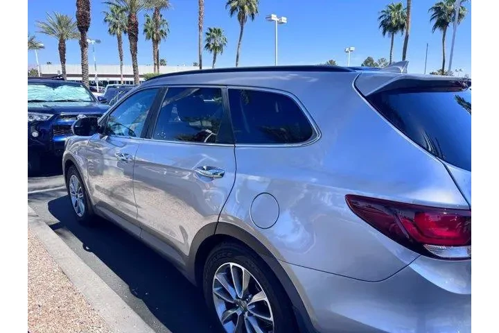 $16709 : Hyundai SANTA FE 2018 SE 4dr image 2