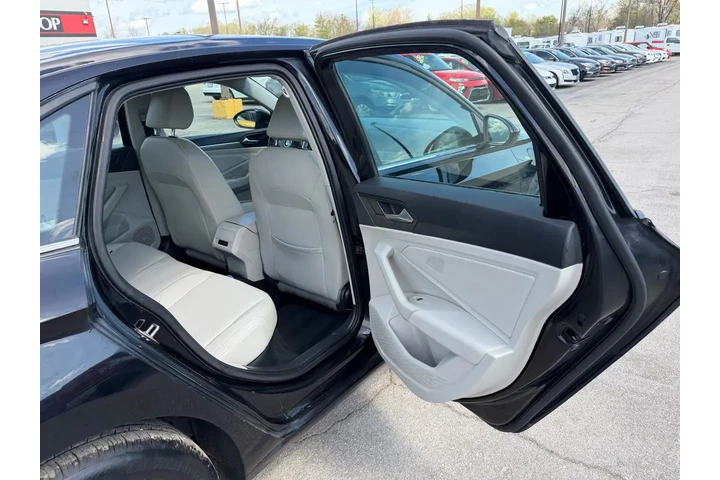 $8980 : 2020 Jetta S image 9