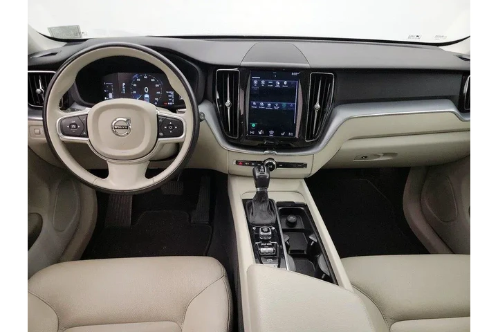 $23998 : Volvo XC60 2018 AWD T5 Momen image 9