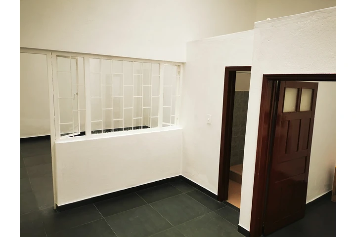 $6000000 : Bodega para mediana empresa image 2