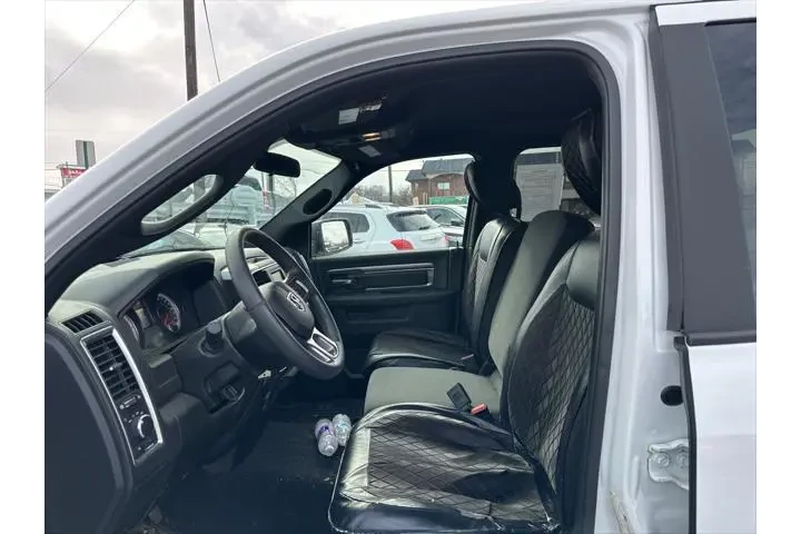 $29974 : Ram 1500 Classic 2023 4x4 SL image 10