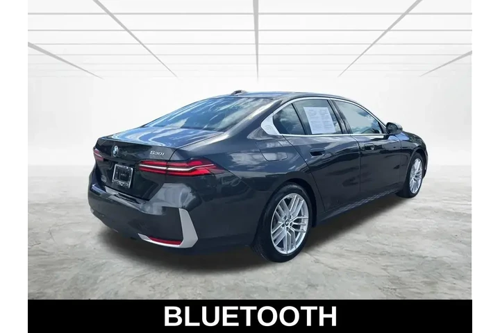$38320 : BMW 5 Series 2025 530i 4dr S image 5