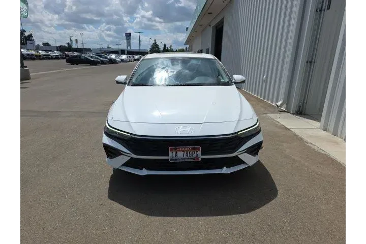 $21500 : Hyundai ELANTRA 2024 Limited image 2