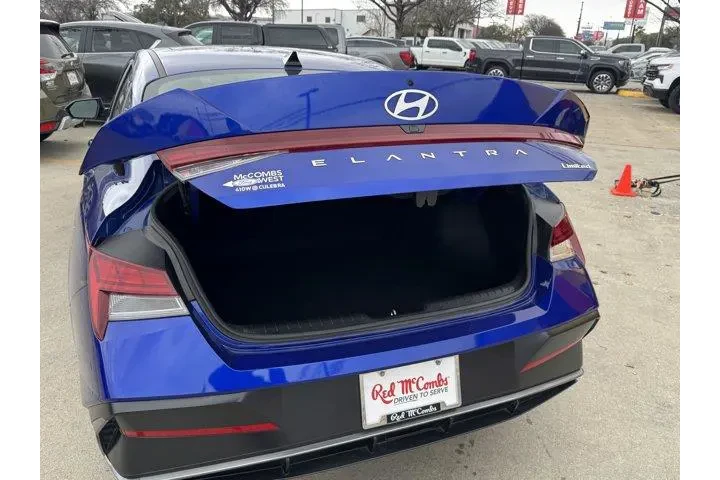 $22498 : Hyundai ELANTRA 2025 Limited image 8