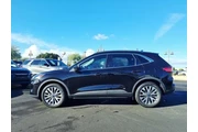 $24690 : Ford Escape 2022 AWD Titaniu thumbnail