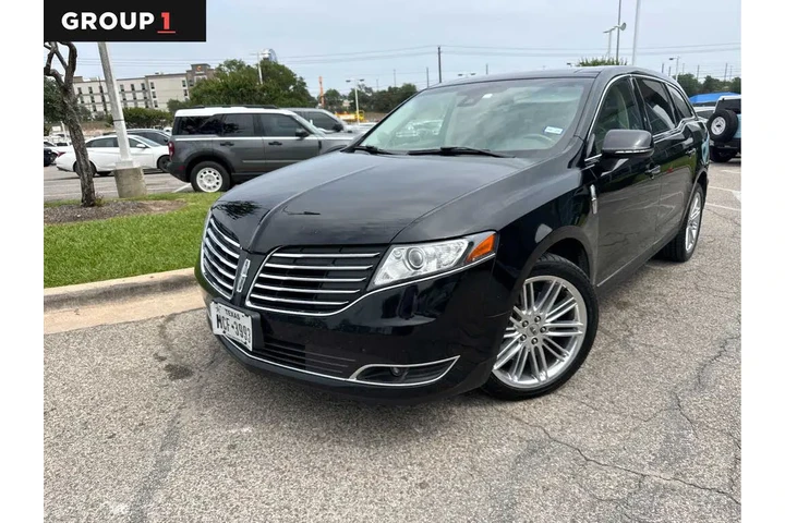 $15981 : Lincoln MKT 2018 AWD Reserve image 1