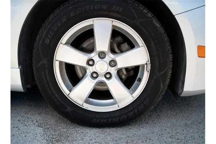 2016 Cruze Limited 1LT Auto image 10