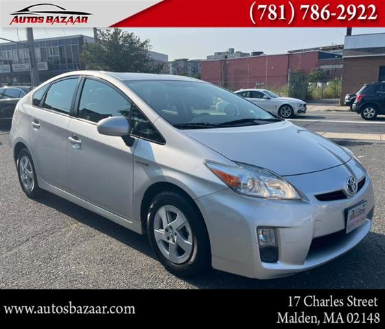 $7900 : Used 2011 Prius 5dr HB III (N image 7