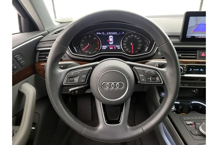 $20998 : Audi A4 2019 Titanium 40 TFS image 10