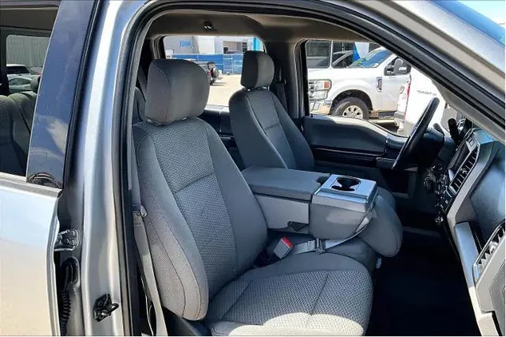 $29771 : Ford F-150 2020 4x2 XL 4dr S image 9