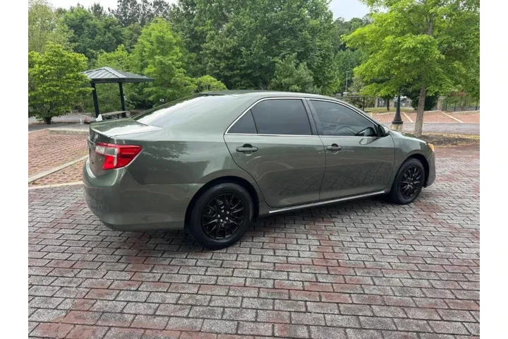 $6500 : 2013 Camry LE image 6
