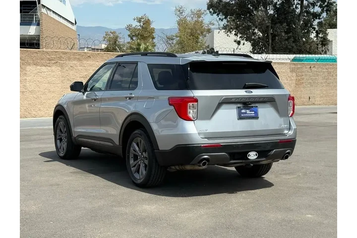 $28289 : Ford Explorer 2022 AWD XLT 4 image 5