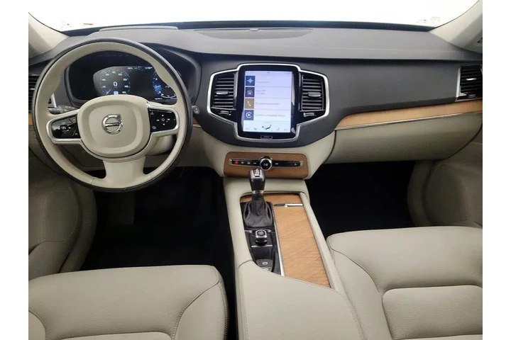 $31998 : Volvo XC90 2022 T5 Momentum image 9
