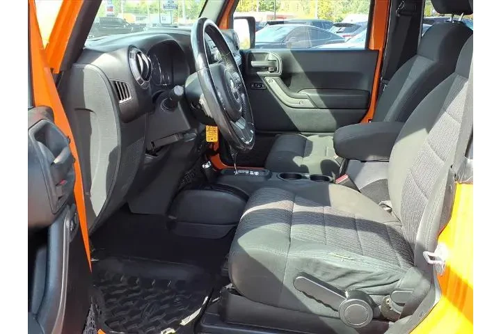 $14988 : Jeep Wrangler 2012 4x4 Sport image 3