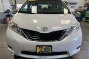 $18900 : 2011 Sienna LE AAS thumbnail