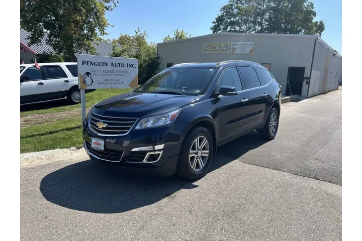 $7990 : 2016 Traverse LT image 2