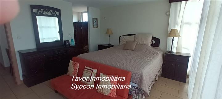 $900 : Apartamento amueblado zona 14 image 8