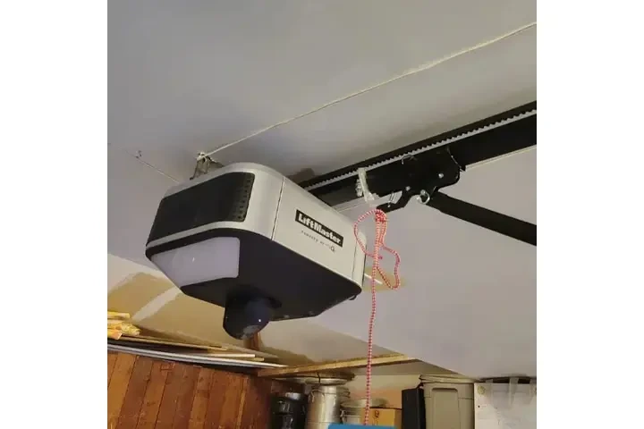 PUERTAS DE GARAGE image 1